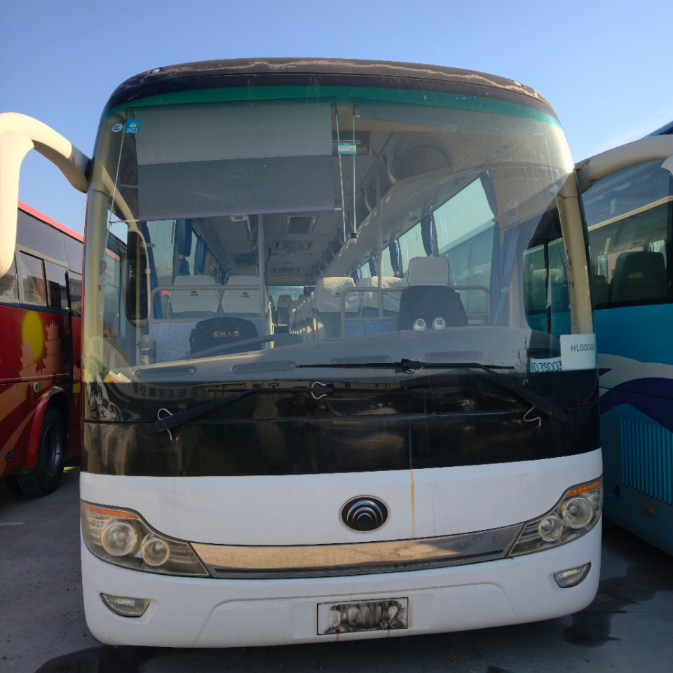 ዩቶንግ 65 መቀመጫዎች ናፍጣ ሁለተኛ እጅ አውቶቡስ