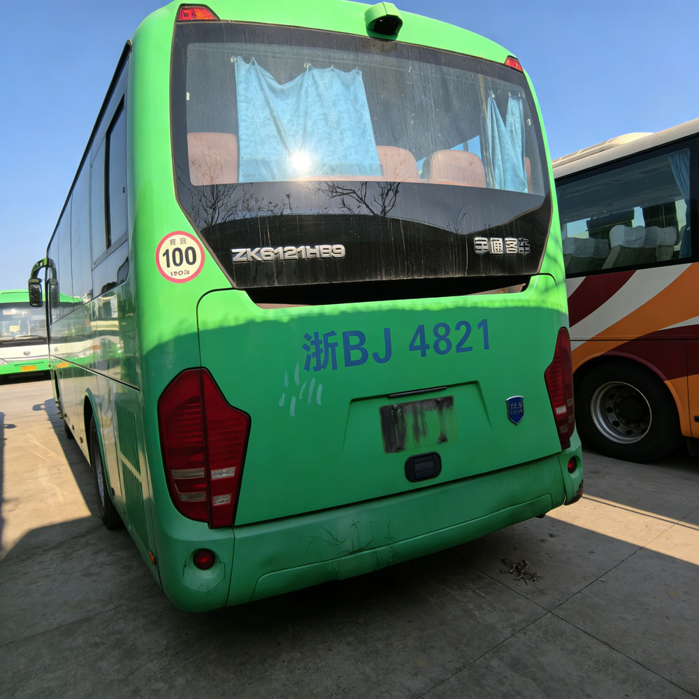 67 መቀመጫዎች ሁለተኛ እጅ ናፍጣ አውቶቡስ