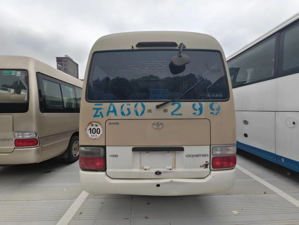 20 መቀመጫዎች የነዳጅ አውቶቡስ ያገለገሉ ነበሩ